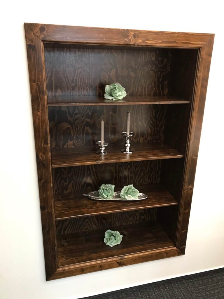 Vitrína do kanceláře