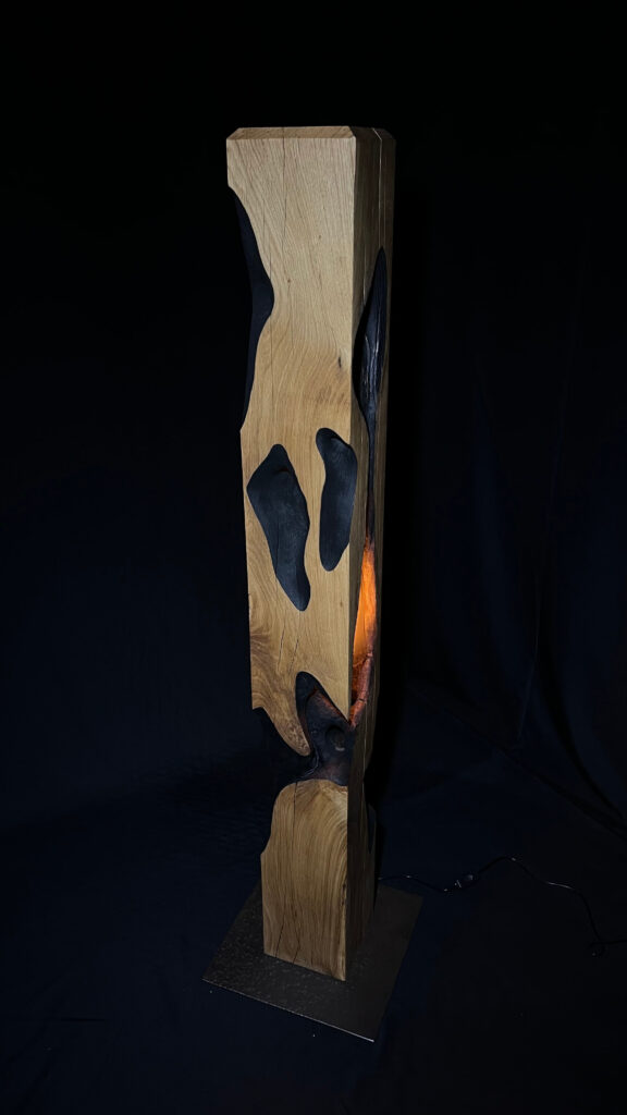 Ambientní lampa, dubový hranol