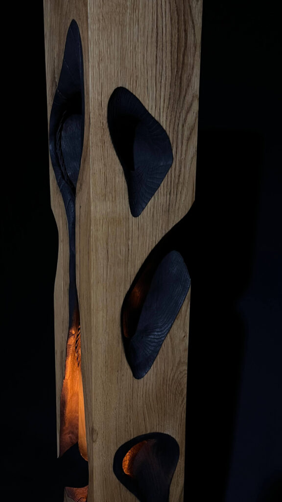 Ambientní lampa, dubový hranol